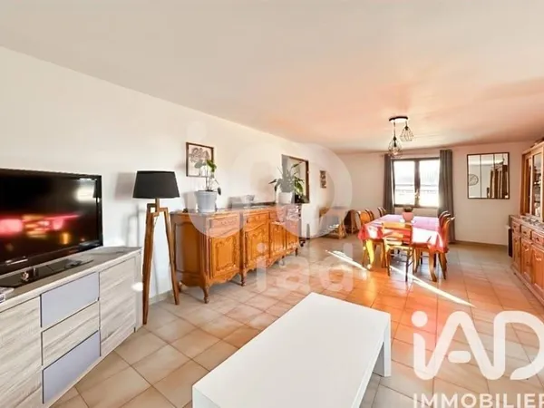 Maison de plain-pied 4 pièces 97 m²