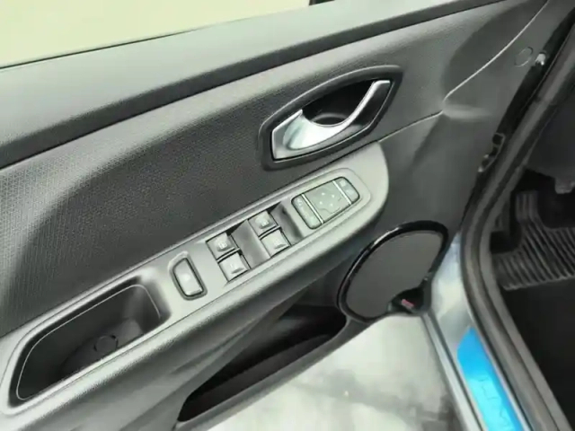 Renault Clio dci 90 e6c limited — photo 20
