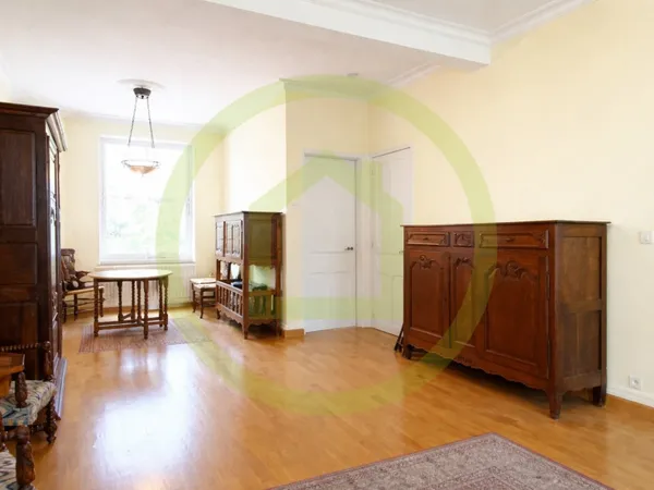 Immeuble de rapport 7 pièces 170 m²