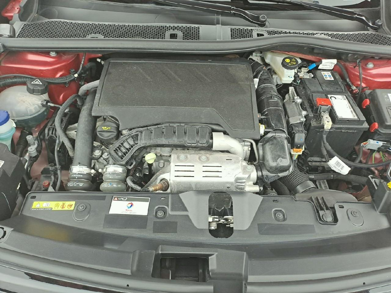Peugeot 2008 puretech 130 s&s eat8 gt — photo 16
