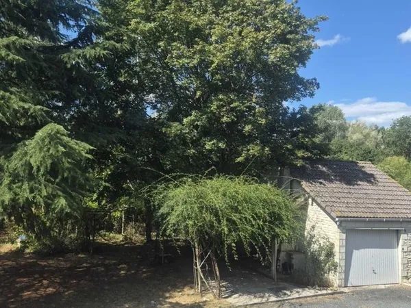 maison dans quartier recherché