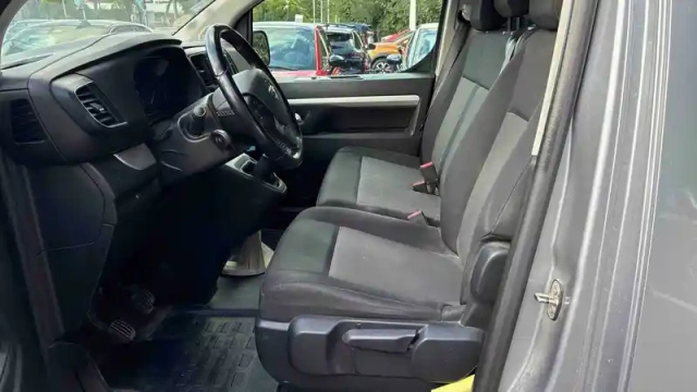 Opel Vivaro ca fixe l2 2.0 diesel 150 ch — photo 13