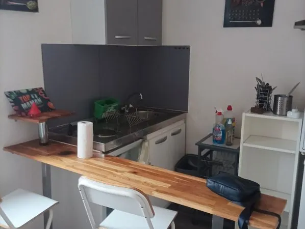 Loue studio meublé
