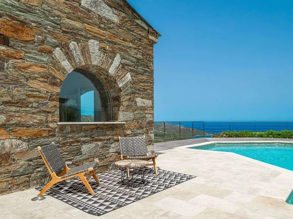 Maison 8 pièces 350 m²