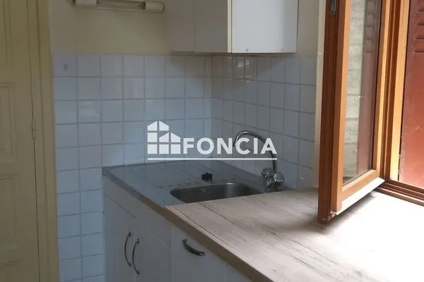 Studio 1 pièce 14 m²