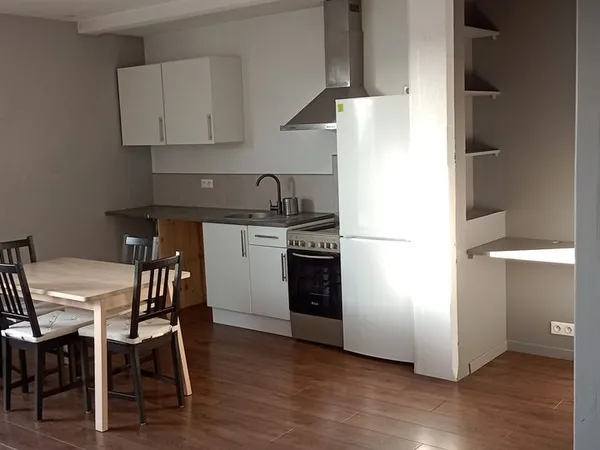 A louer appartement en duplex T3 meublé