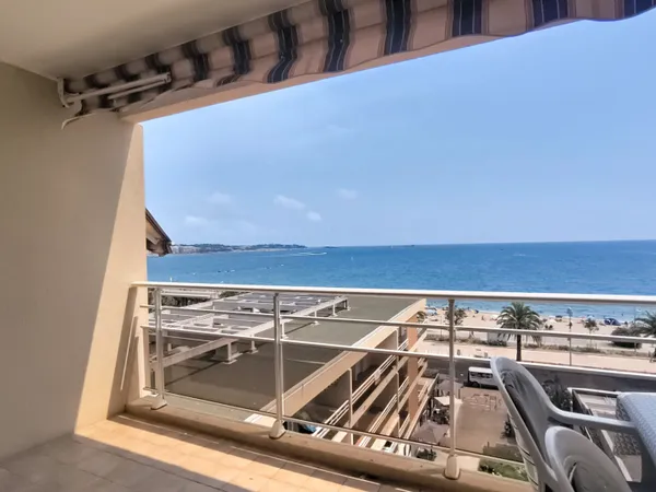 Fréjus Plage belle vue mer en étage élevé