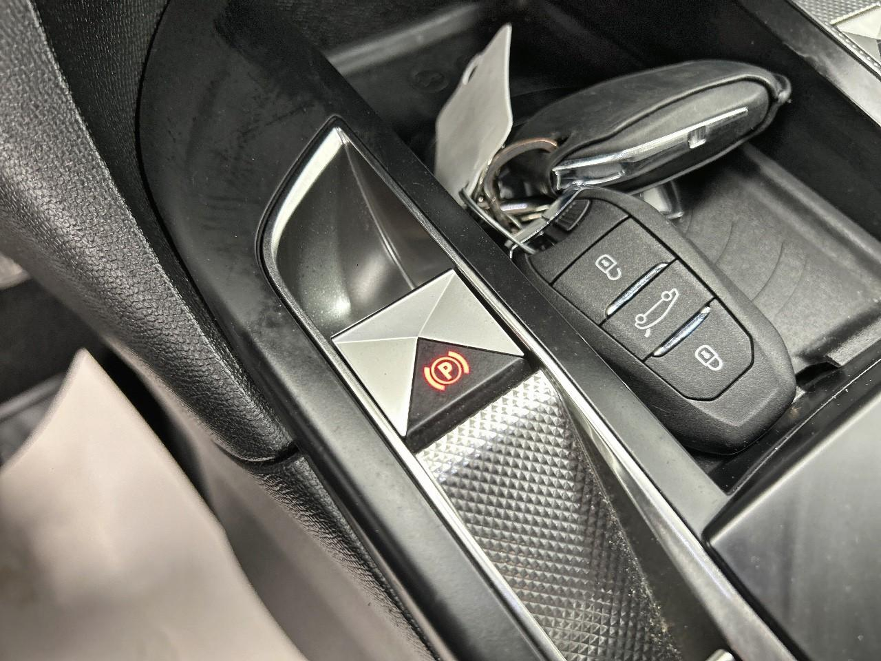 Ds Ds 3 crossback bluehdi 130 eat8 faubourg — photo 21