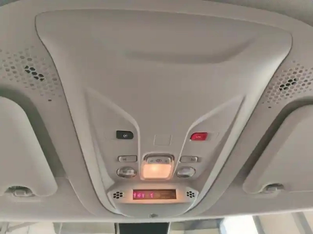 Citroën Berlingo taille m bluehdi 130 s&amp;s bvm6 shine — photo 25