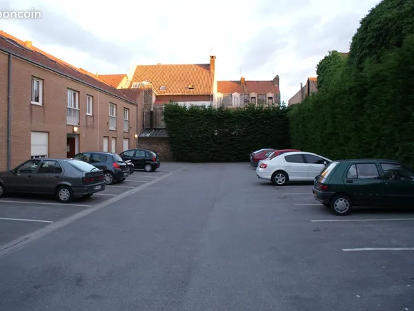 Parking Calais hyper centre angle rue des soupirants / rue monseigneur piedfort