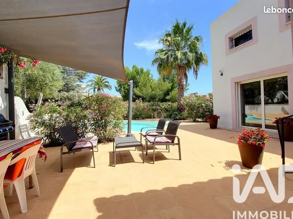 Villa 8 pièces 185 m²