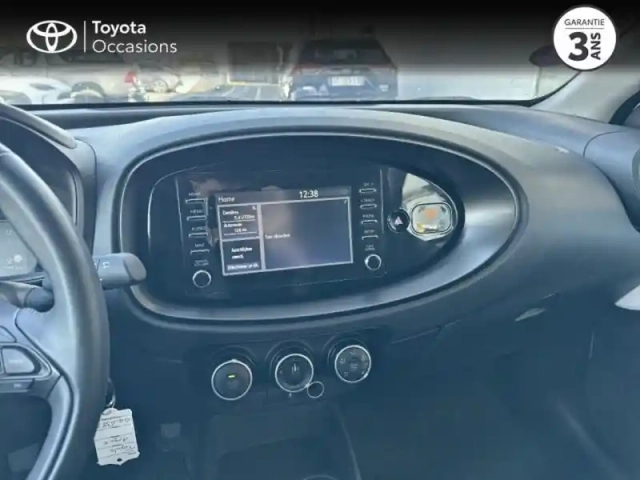 Toyota Aygo x 1.0 vvt-i 72ch dynamic — photo 15