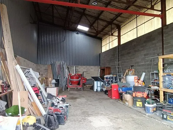 Local 112 m² Albi