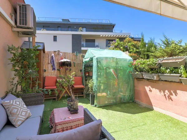 Les Vespins - Studio avec Terrasse Parking, à 5mn des Plages