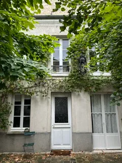 Particulier loue pavillon 3 pièces de 65 m2 à Fontainebleau
