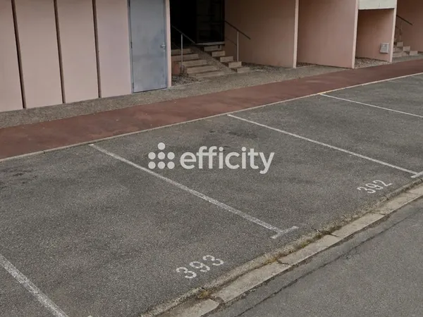 Parking 12 m²