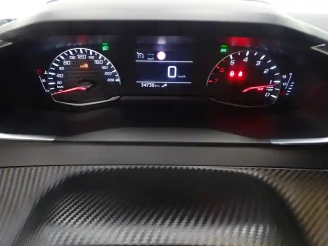 Peugeot 2008 1.2 puretech 100ch s&amp;s active pack — photo 30