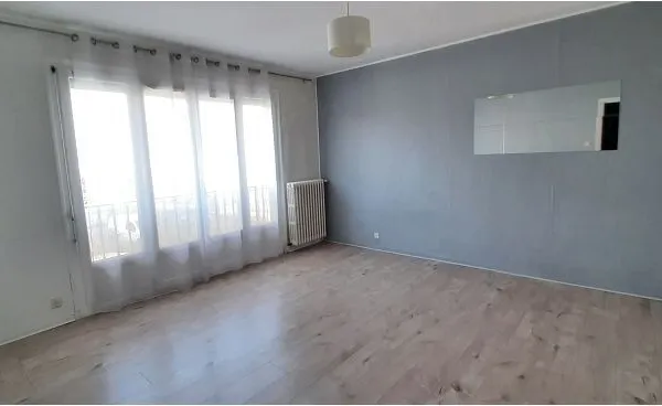 Une pièce