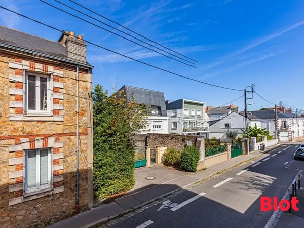À vendre - T3 de plus de 54 m² à Nantes, Chantenay - parking - cave - local vélos