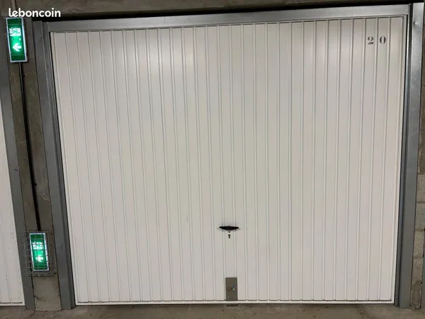Vend garage double en longueur - résidence Millesim