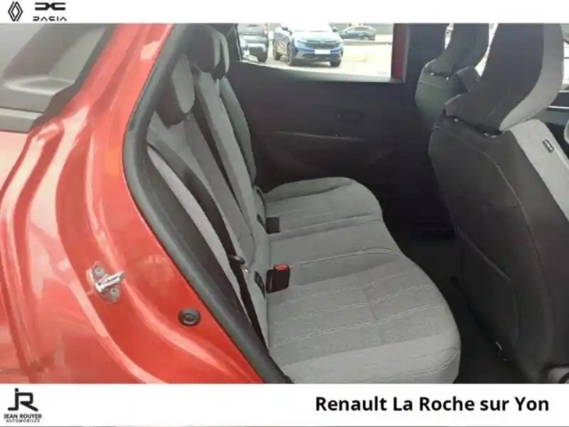 Renault Megane e-tech electric ev60 220ch equilibre super charge -b — photo 15