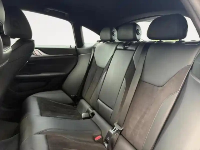 Bmw I4 edrive40 340ch m sport — photo 13