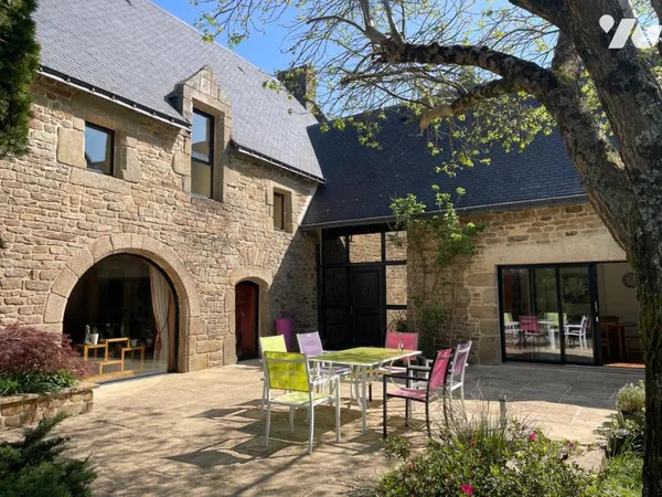 Maison 298 m²