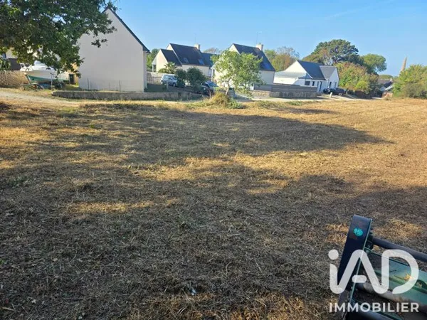 Terrain 728 m²