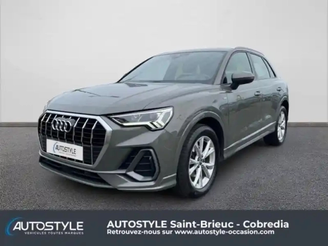 Audi Q3 35 tdi 150ch s line s tronic 7 — photo 16