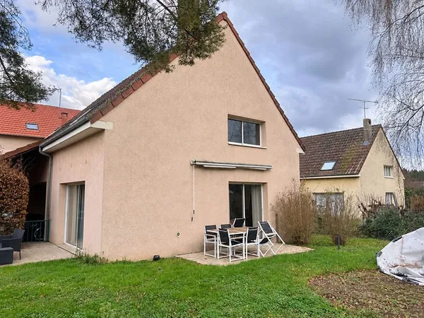 Maison 6 pièces à louer à Coulanges les Nevers - Réf AMV614