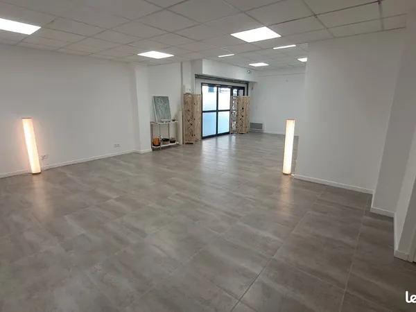 Local professionnel à louer Vannes