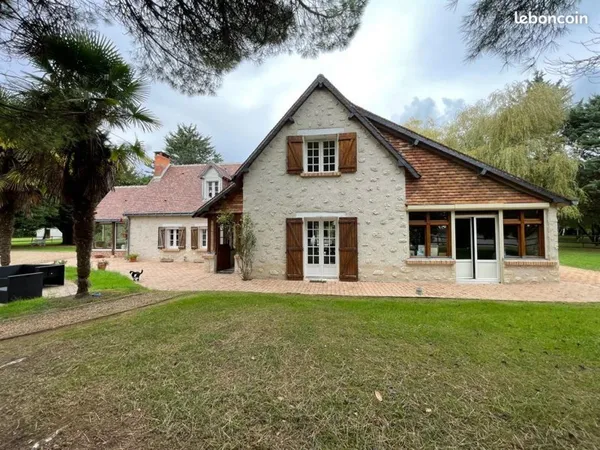Propriété en viager 7 pièces 225 m²