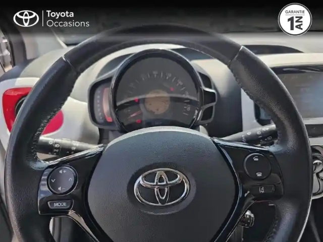 Toyota Aygo 1.0 vvt-i 69ch x-play 5p — photo 13