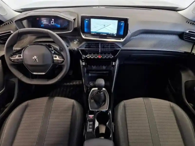 Peugeot 2008 1.2 puretech 130ch s&amp;s allure — photo 11