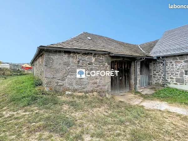 Grange 210 m² PEYRE EN AUBRAC
