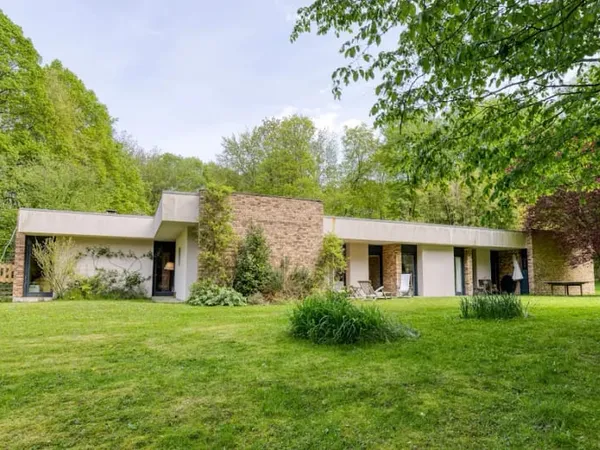 Maison 9 pièces 196 m²