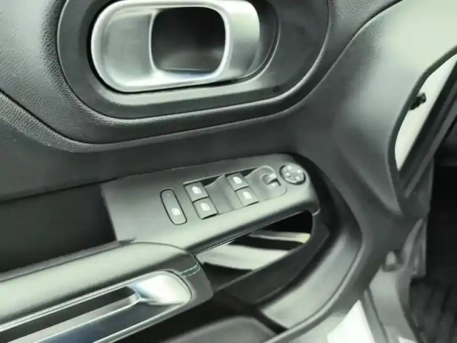 Citroën C5 Aircross hybride rechargeable 225 e-eat8 e-series — photo 20