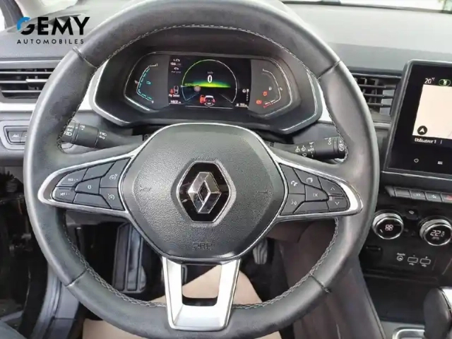 Renault Captur e-tech 145 - 21 — photo 17