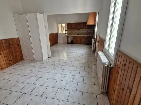Maison Location Noyant-Villages 4p 90m² 610€