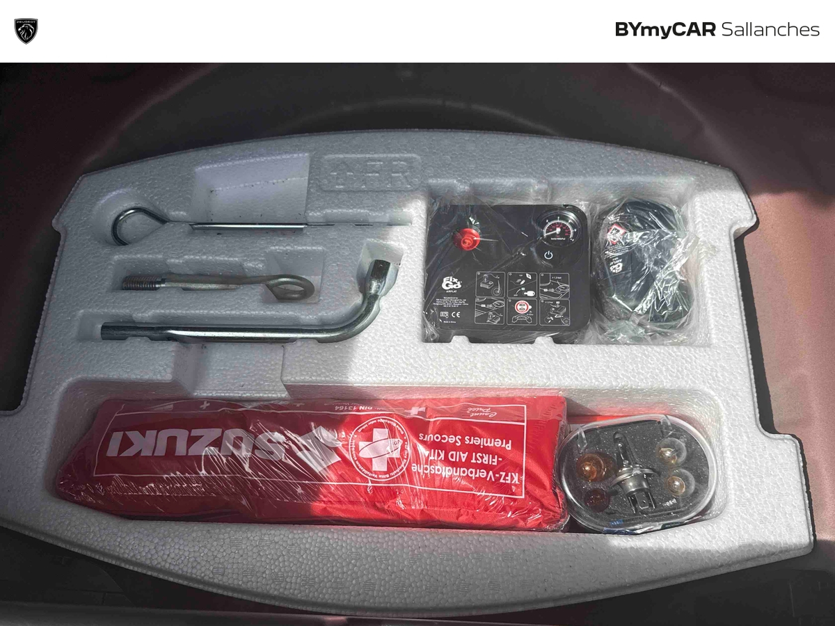 Suzuki Swift Sport 1.4 Boosterjet Hybrid — photo 25