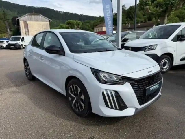 Peugeot 208 turbo 100 ch bvm6 — photo 3