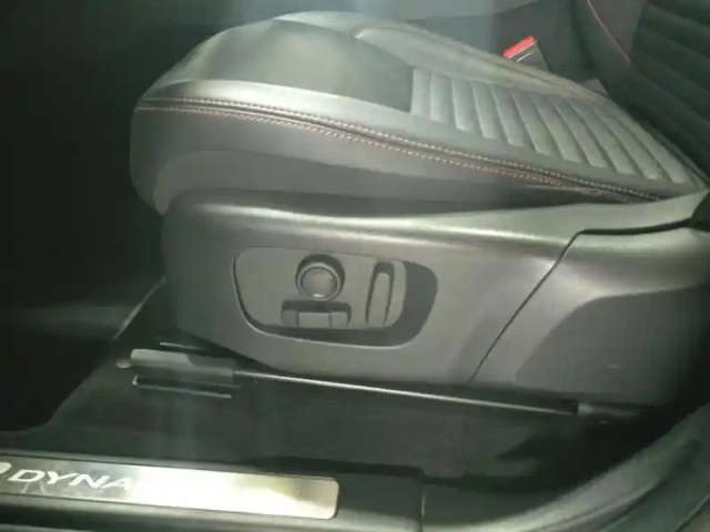 Land Rover Discovery Sport p300e r-dynamic se awd bva mark vi — photo 65