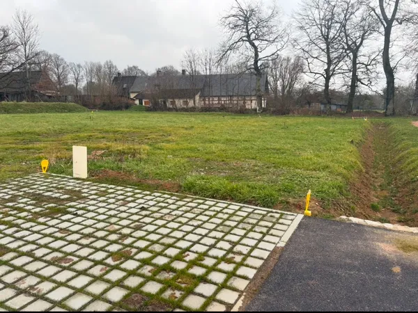 Terrain 500 m²