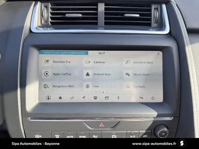Jaguar E-Pace 2.0 d - 150 ch awd bva — photo 27
