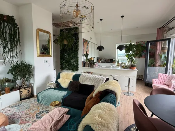Appartement en résidence 3 pièces 84 m²