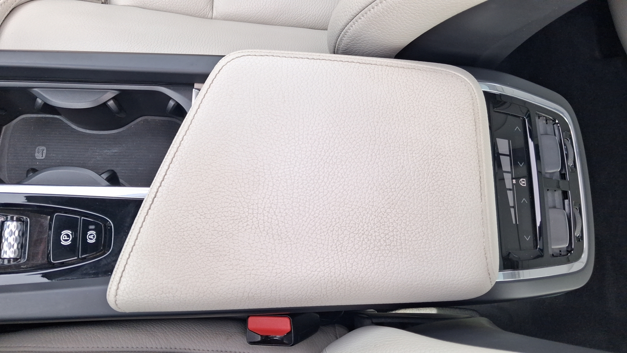 Volvo XC60 D5 AWD 235 ch Geartronic 8 — photo 73