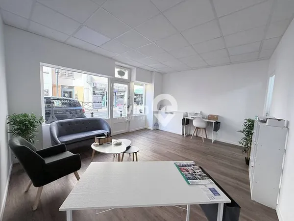 Local d'activité 2 pièces 44 m²