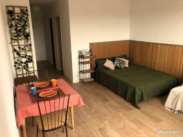 Avignon studio + parking à louer