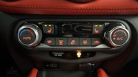 Nissan Juke 143 N-Design Perso Ext. Noir / Int. Orange + Pack Techno + jantes 19 — photo 27