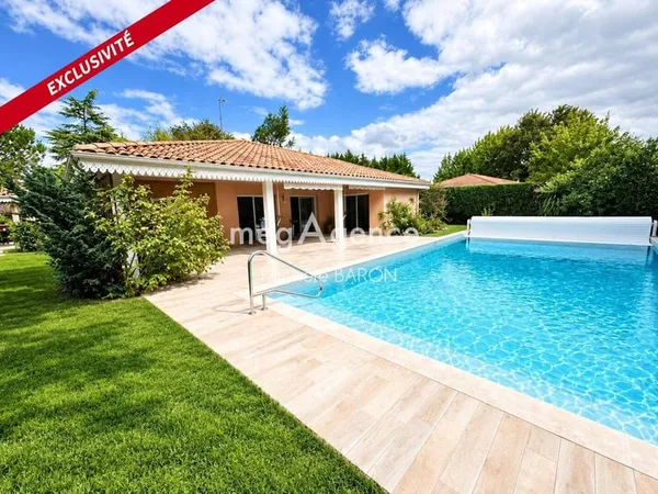 Maison 8 pièces 209 m²
